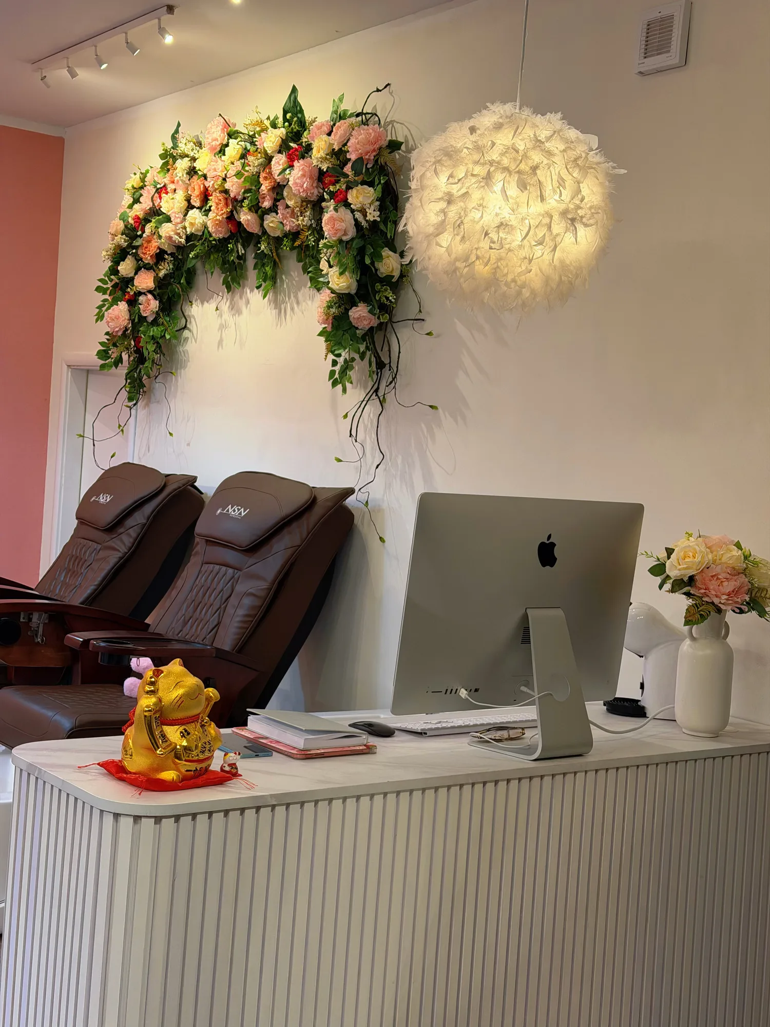 Bloom Studio — nehtové studio pro Průhonice (Uhříněves, Praha 22)